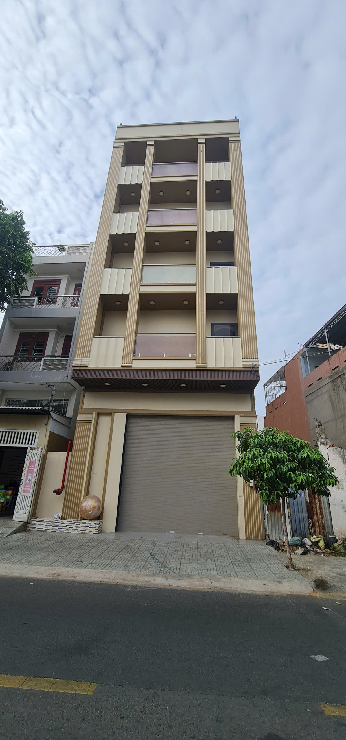 Cho thuê Tòa nhà Mặt Tiền Thạch Lam 176m², 6Lầu+ST - GẦN TRƯỜNG HỌC - Ảnh 3